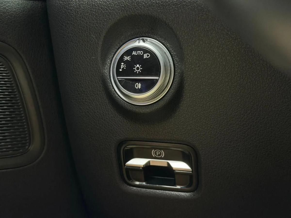 mercedes-benz-classe-c-2022-hibrido-a-gasolina-1999cc