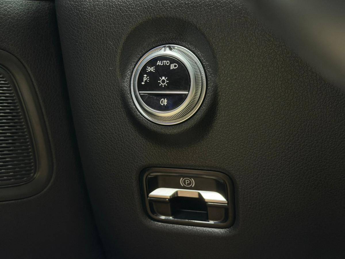 mercedes-benz-classe-c-2022-hibrido-a-gasolina-1999cc
