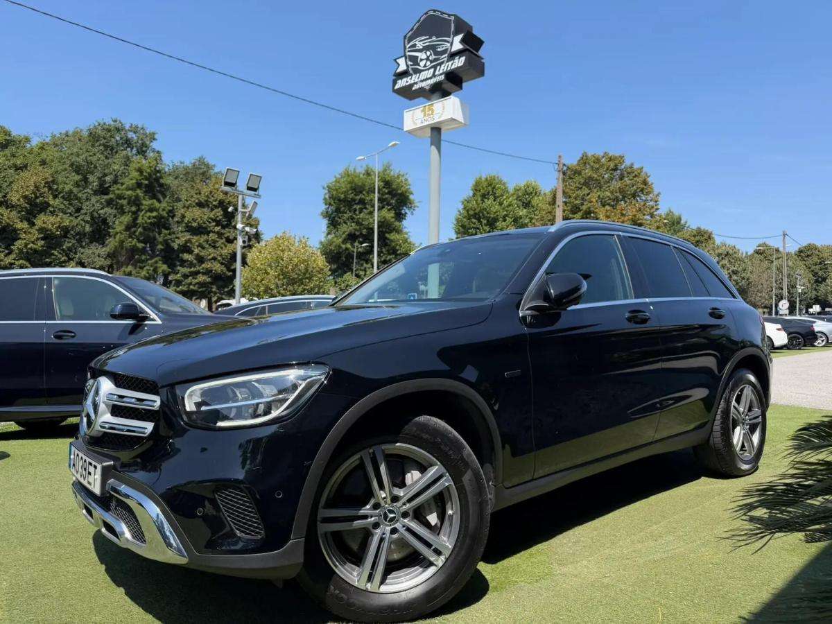 mercedes-benz-glc-2022-hibrido-a-diesel-1950cc