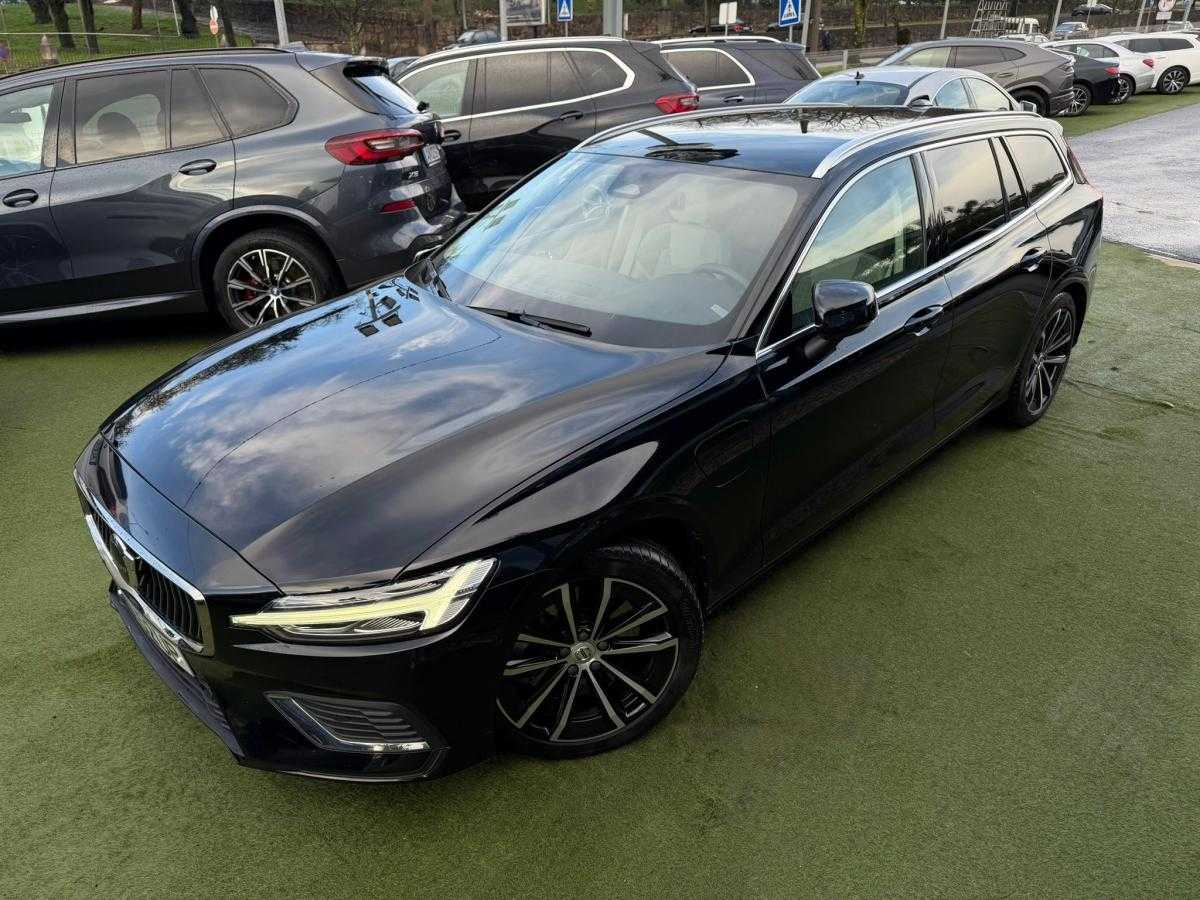 volvo-v60-2023-hibrido-a-gasolina-1969cc