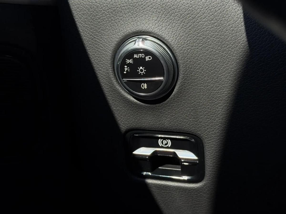 mercedes-benz-glc-2023-hibrido-a-gasolina-1999cc