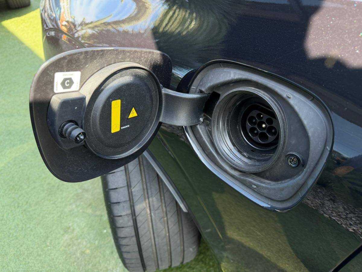 volvo-xc60-2024-hibrido-a-gasolina-1969cc