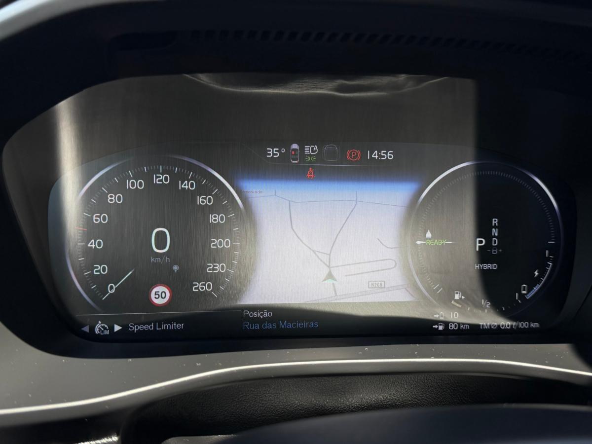 volvo-xc40-2021-hibrido-a-gasolina-1477cc