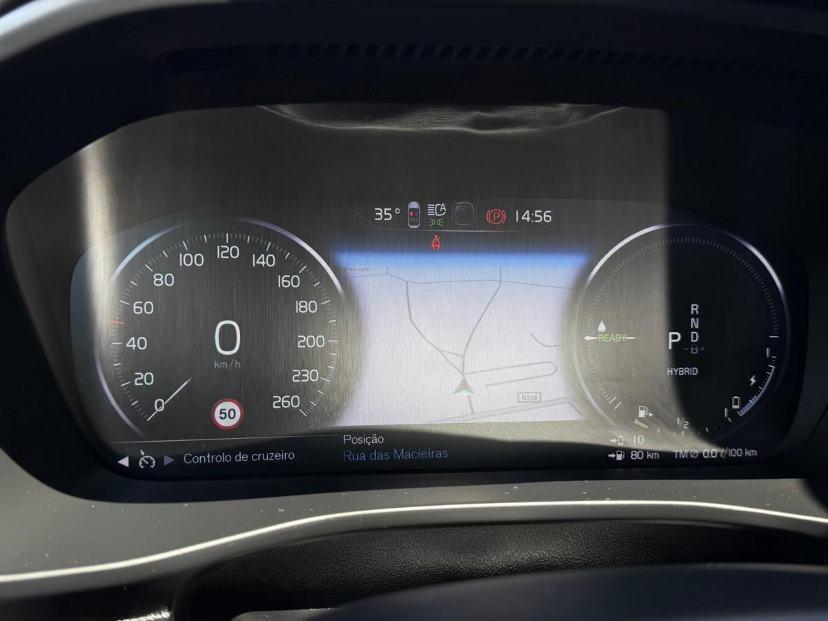 volvo-xc40-2021-hibrido-a-gasolina-1477cc