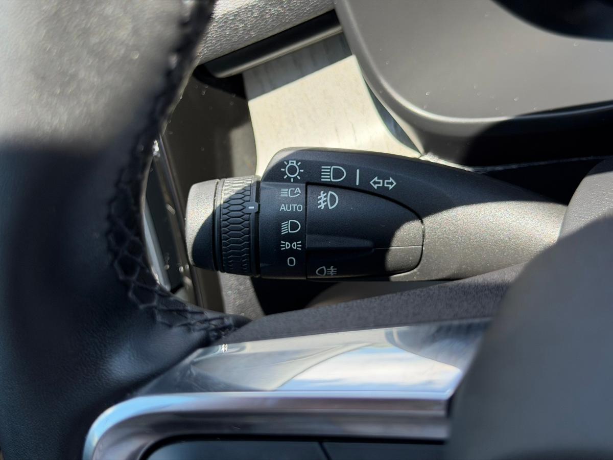 volvo-xc40-2021-hibrido-a-gasolina-1477cc