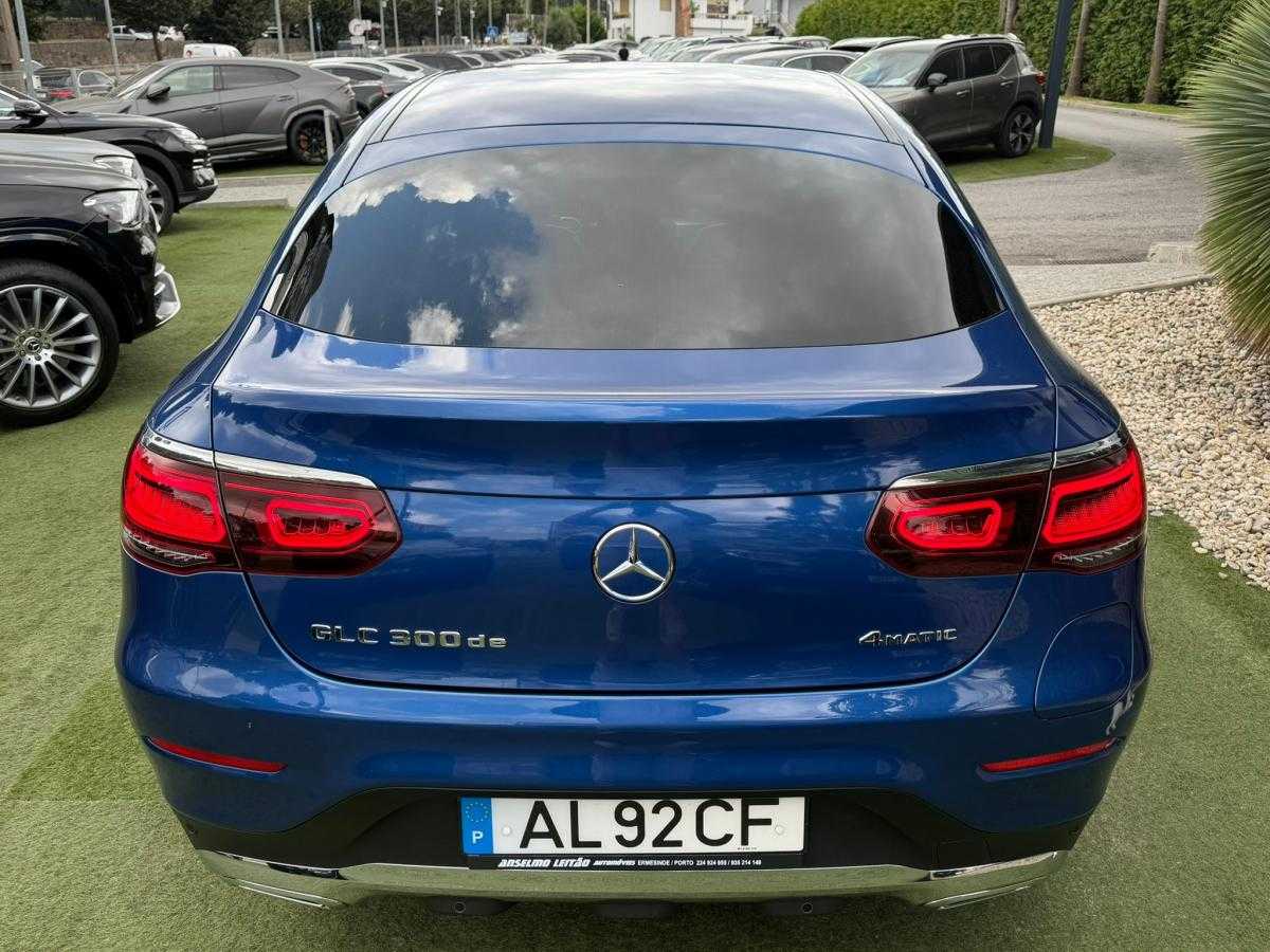 mercedes-benz-glc-2021-hibrido-a-diesel-1950cc