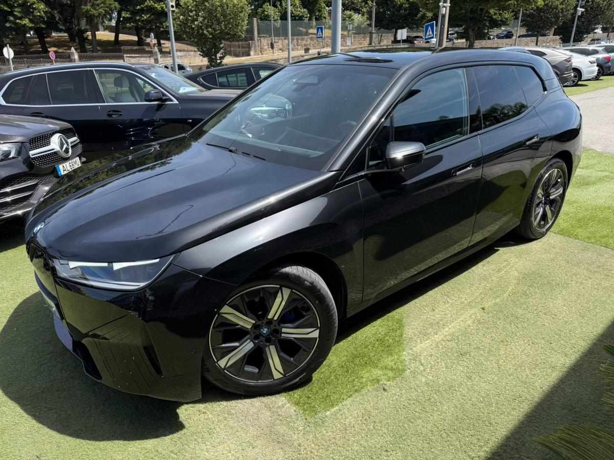 bmw-ix-2024-eletrico-500cc