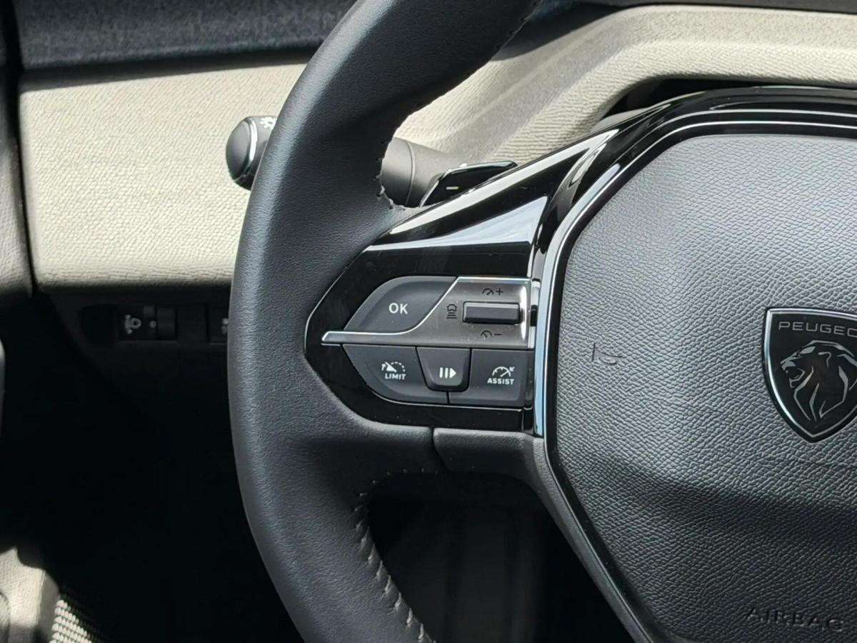 peugeot-308-sw-2023-hibrido-a-gasolina-1598cc