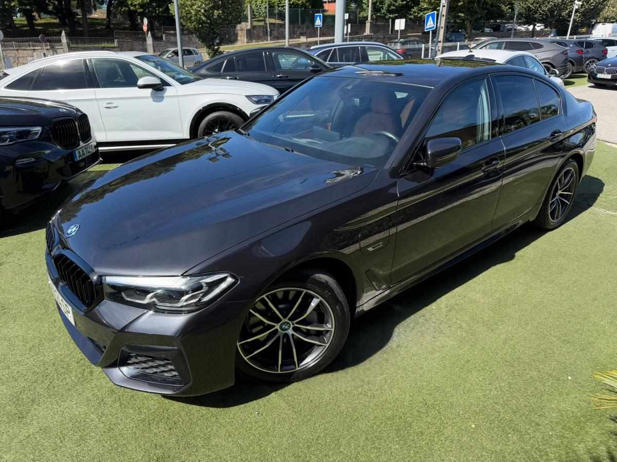 bmw-serie-5-2022-hibrido-a-gasolina-1998cc