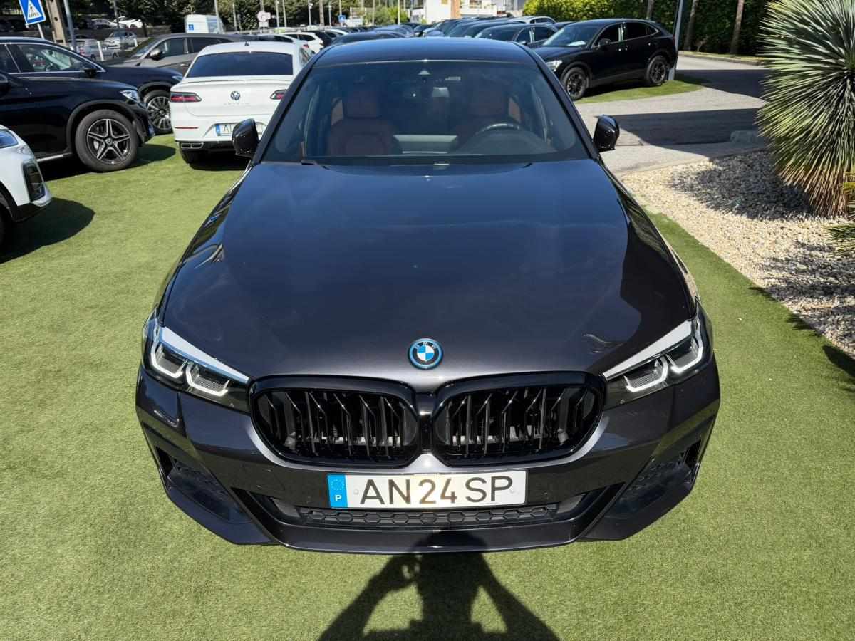 bmw-serie-5-2022-hibrido-a-gasolina-1998cc