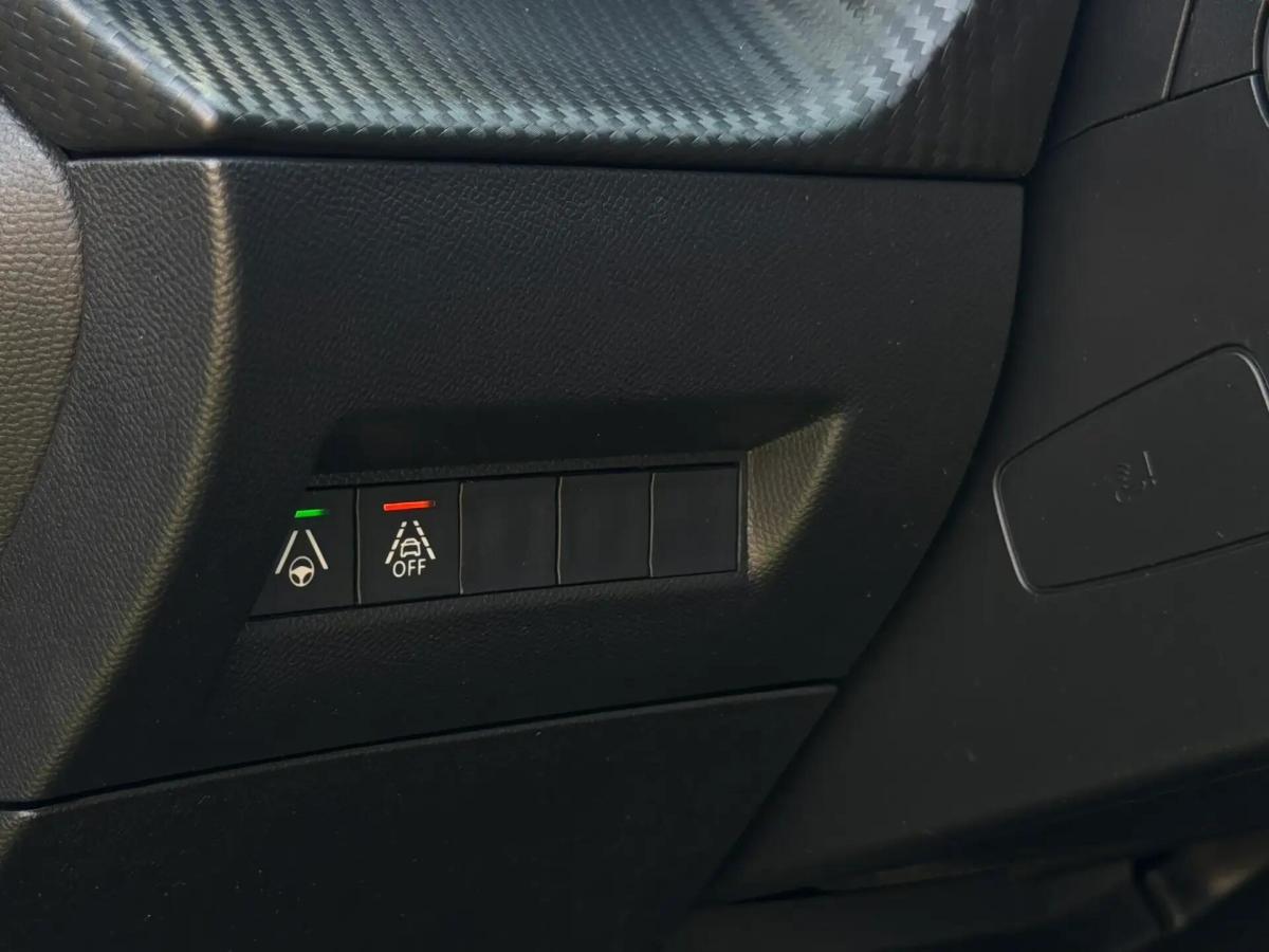 peugeot-e-2008-2021-eletrico-0cc