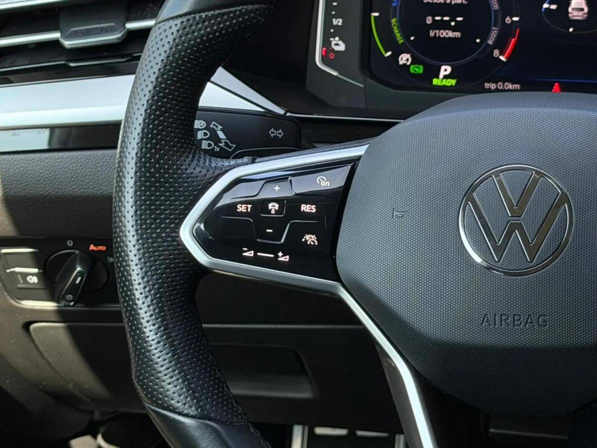 volkswagen-arteon-2023-hibrido-a-gasolina-1395cc