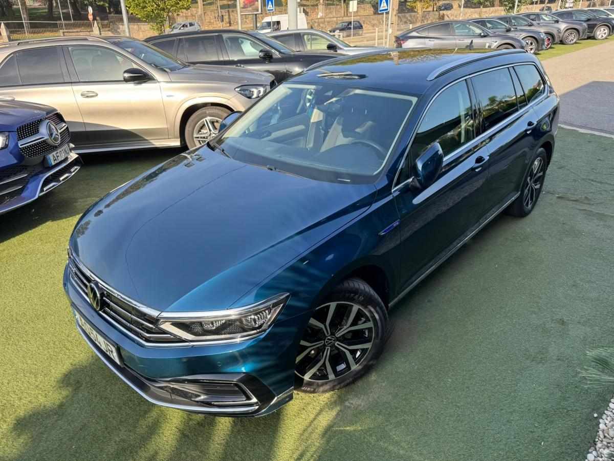 volkswagen-passat-variant-2022-hibrido-a-gasolina-1395cc