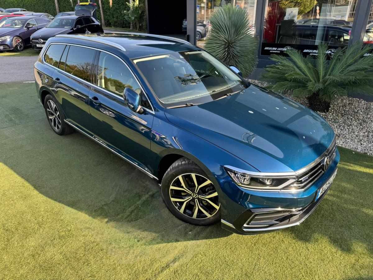 volkswagen-passat-variant-2022-hibrido-a-gasolina-1395cc