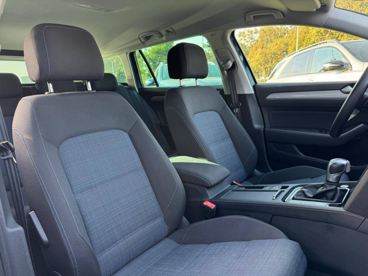 volkswagen-passat-variant-2022-hibrido-a-gasolina-1395cc
