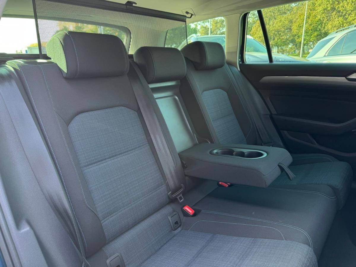 volkswagen-passat-variant-2022-hibrido-a-gasolina-1395cc