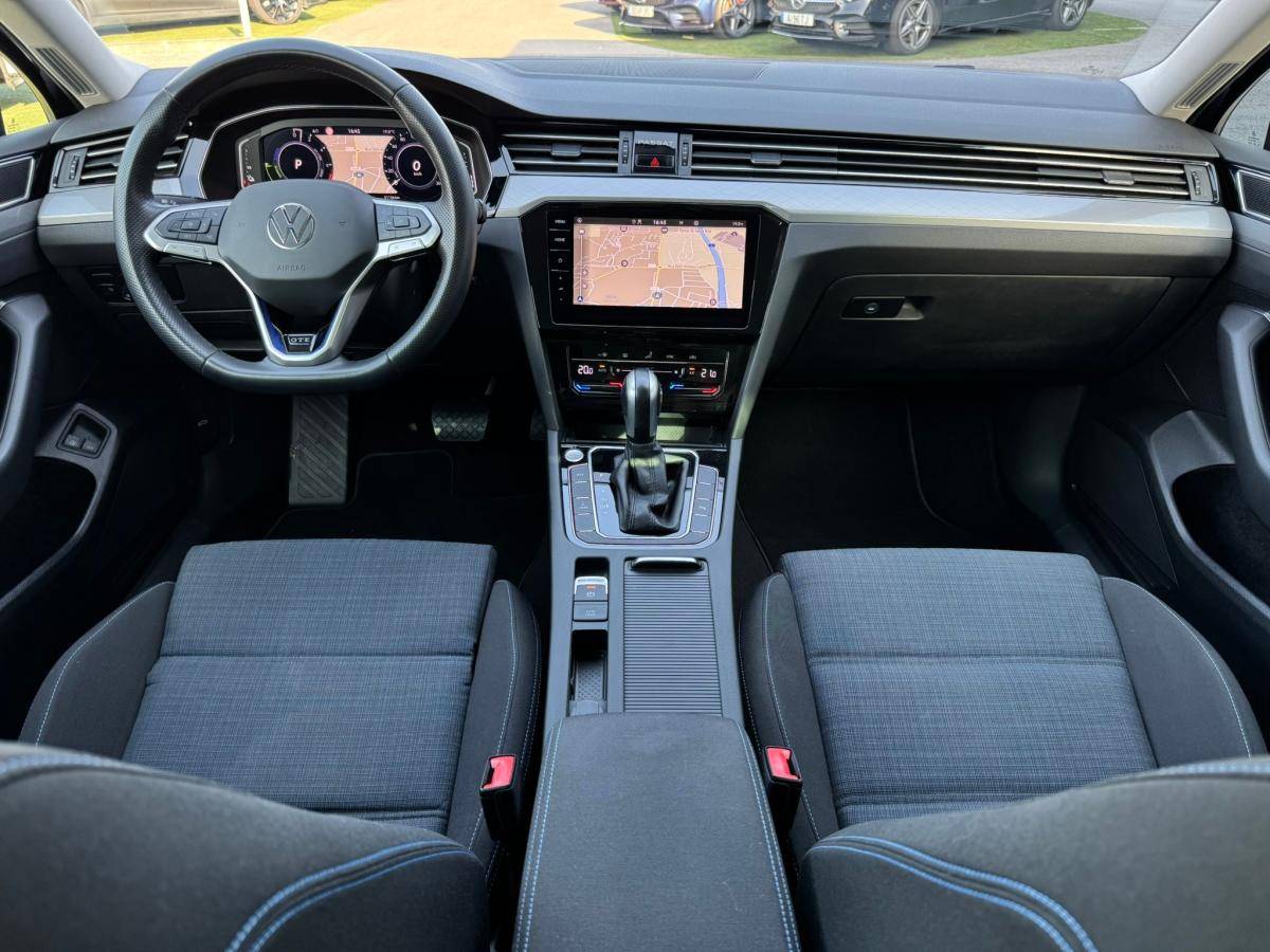 volkswagen-passat-variant-2022-hibrido-a-gasolina-1395cc