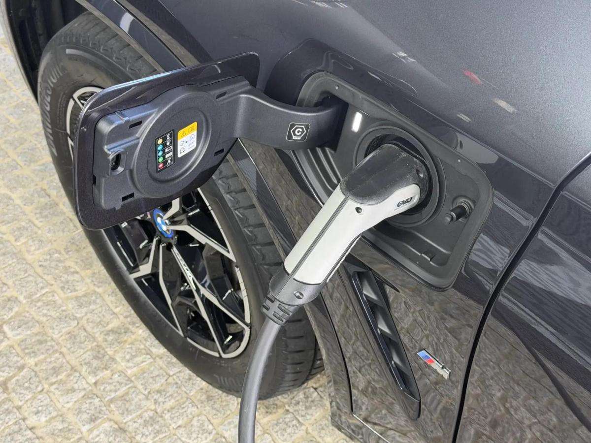 bmw-x3-2024-hibrido-a-gasolina-1998cc
