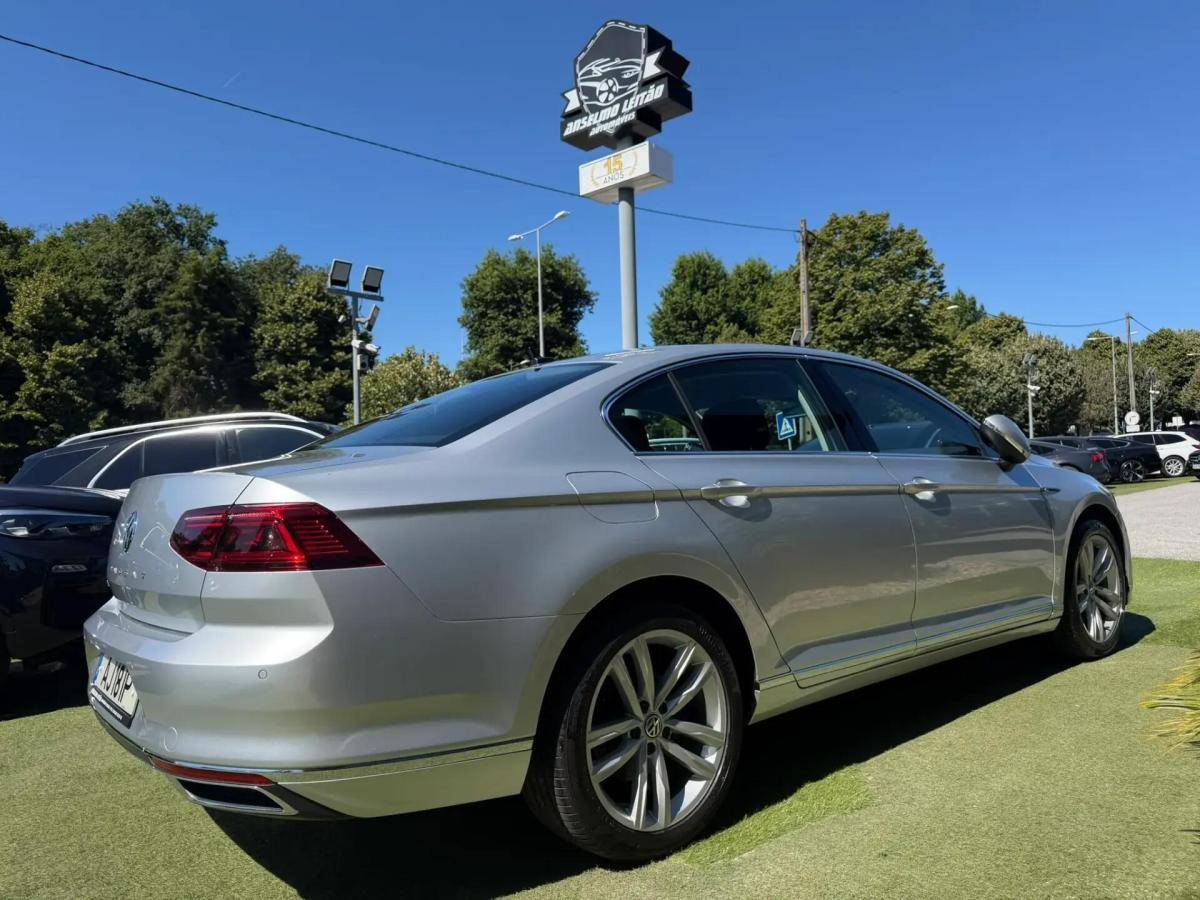 volkswagen-passat-2021-hibrido-a-gasolina-1395cc