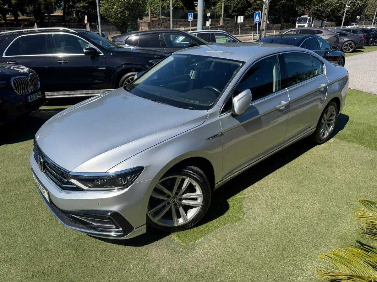 volkswagen-passat-2021-hibrido-a-gasolina-1395cc