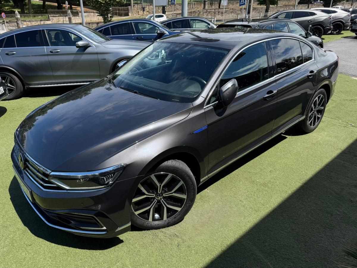 volkswagen-passat-2022-hibrido-a-gasolina-1395cc