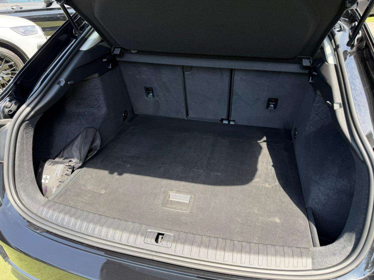 audi-q3-2023-diesel-1968cc