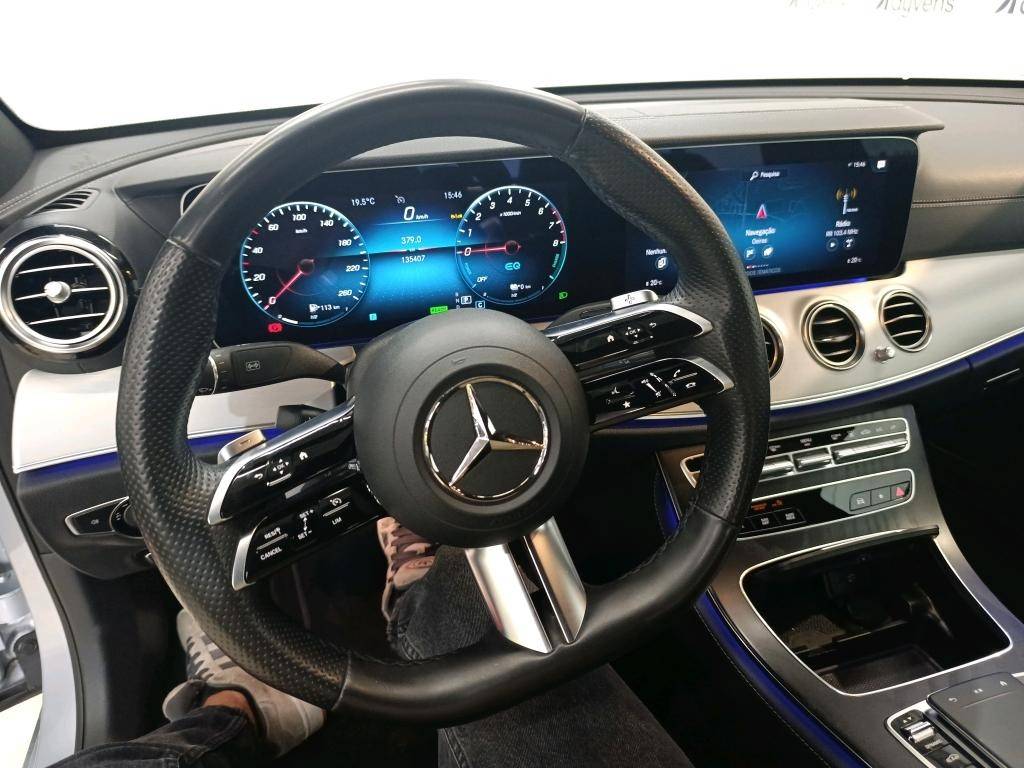 mercedes-benz-classe-e-2023-hibrido-a-gasolina-1991cc