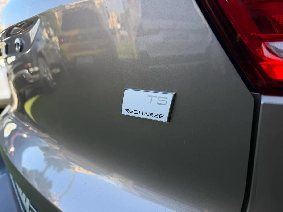 volvo-xc40-2022-hibrido-a-gasolina-1477cc