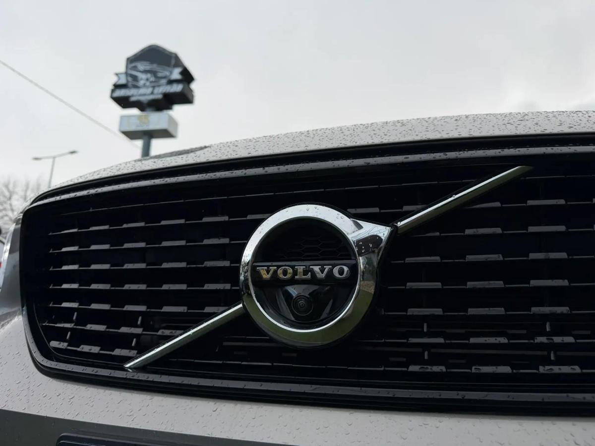 volvo-xc40-2022-hibrido-a-gasolina-1477cc