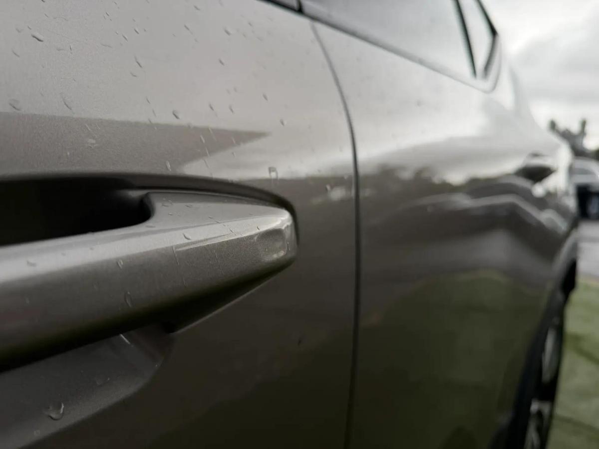 volvo-xc40-2022-hibrido-a-gasolina-1477cc