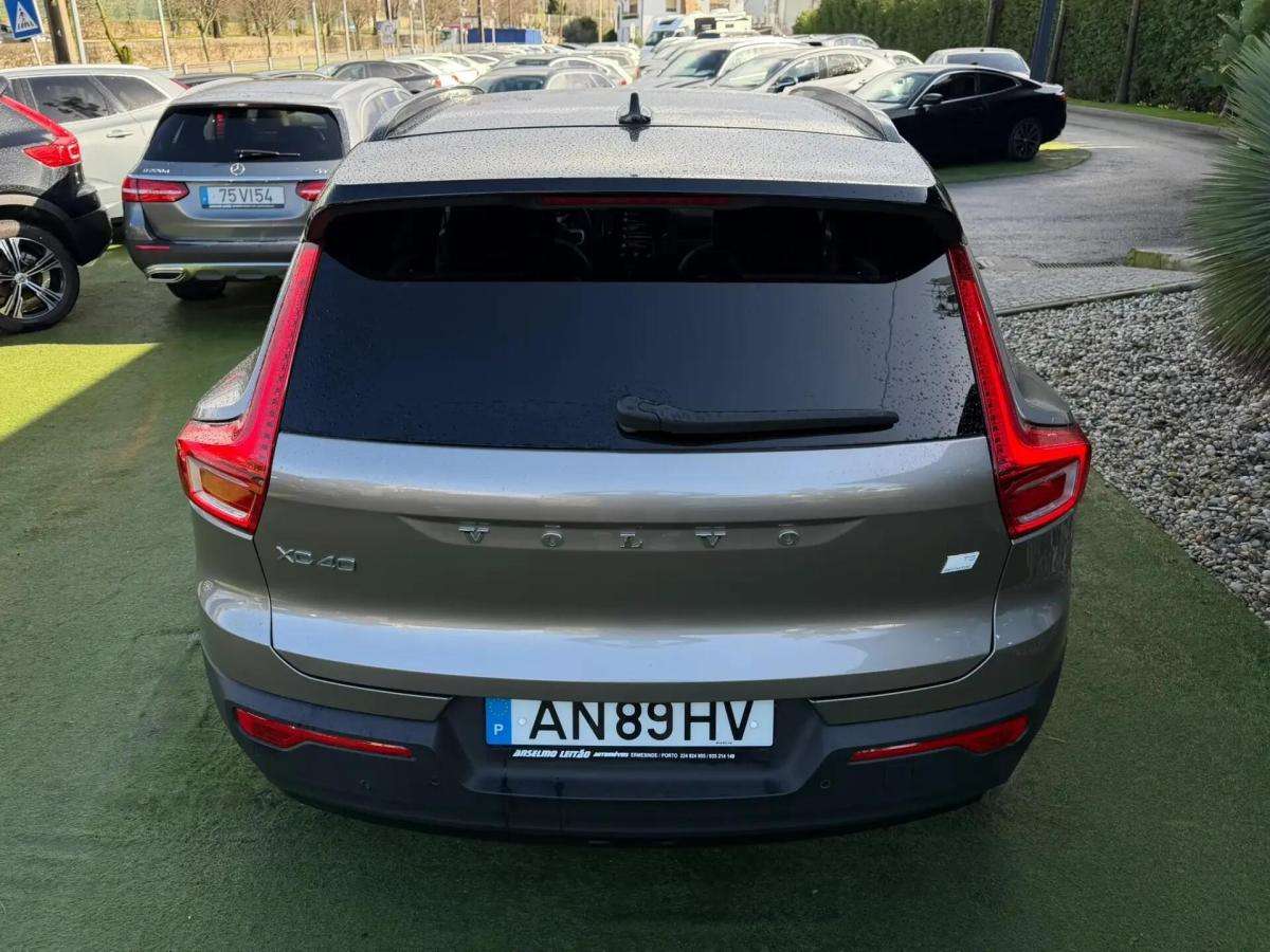 volvo-xc40-2022-hibrido-a-gasolina-1477cc