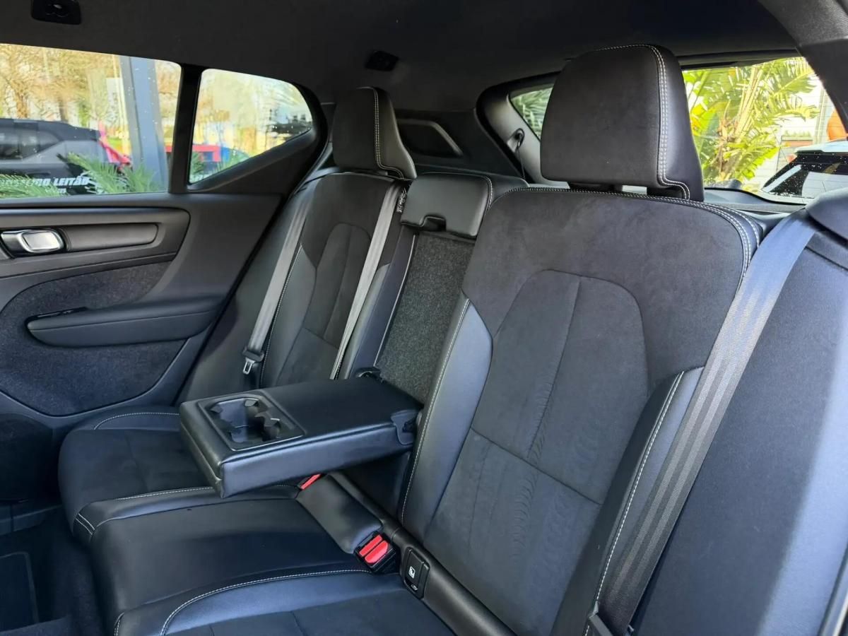 volvo-xc40-2022-hibrido-a-gasolina-1477cc