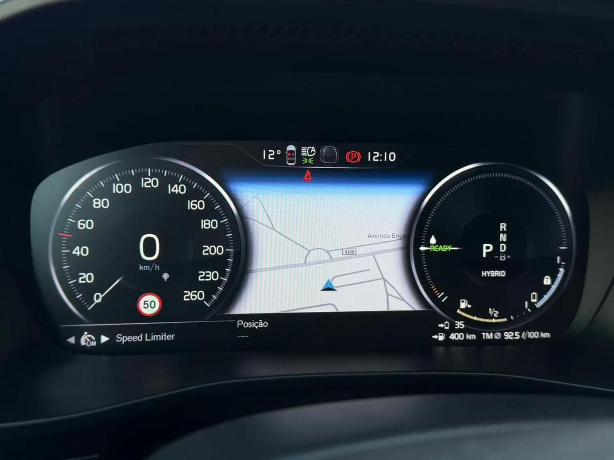 volvo-xc40-2022-hibrido-a-gasolina-1477cc