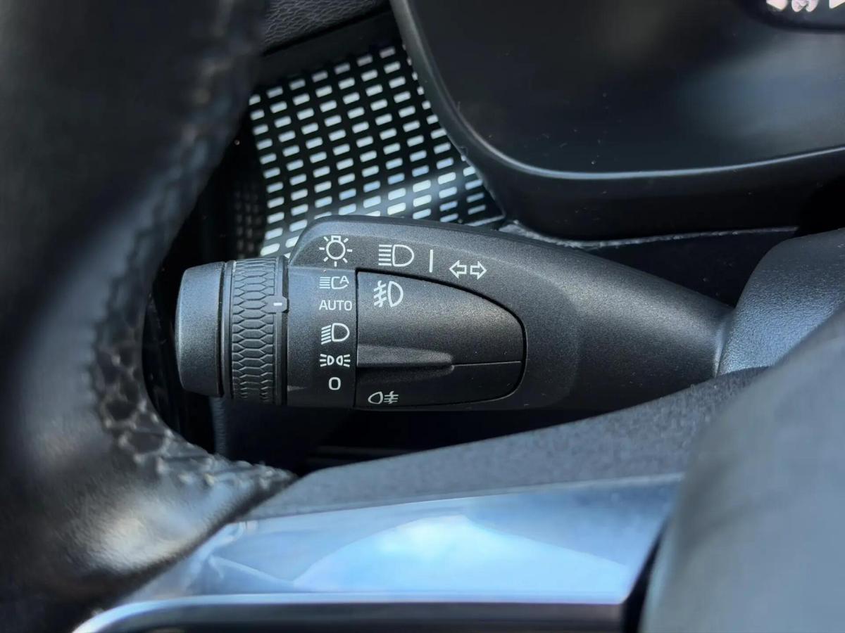 volvo-xc40-2022-hibrido-a-gasolina-1477cc
