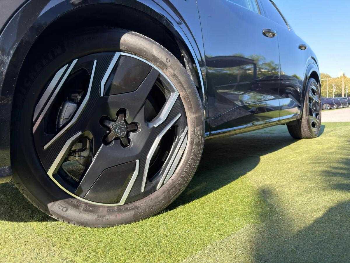 peugeot-e-3008-2024-eletrico-0cc