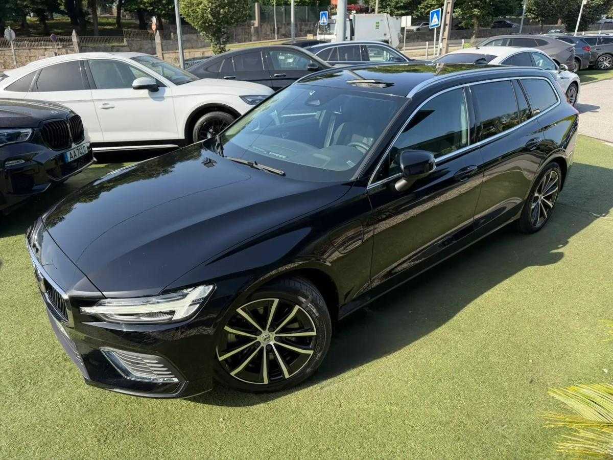 volvo-v60-2023-hibrido-a-gasolina-1969cc