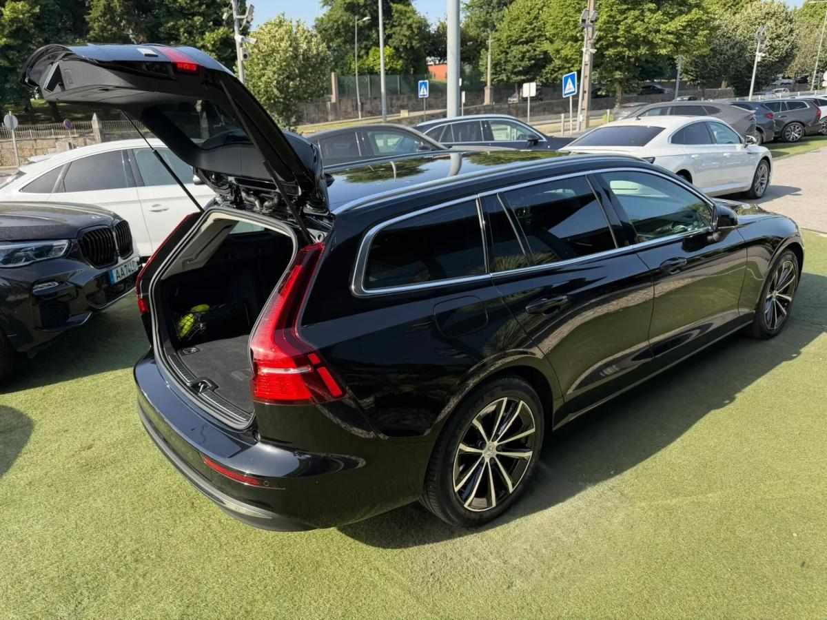 volvo-v60-2023-hibrido-a-gasolina-1969cc