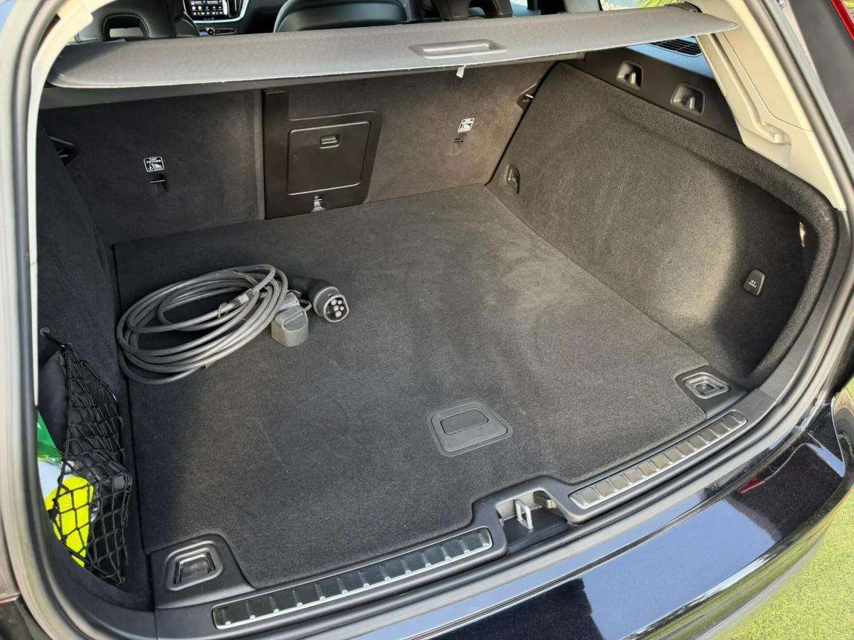 volvo-v60-2023-hibrido-a-gasolina-1969cc