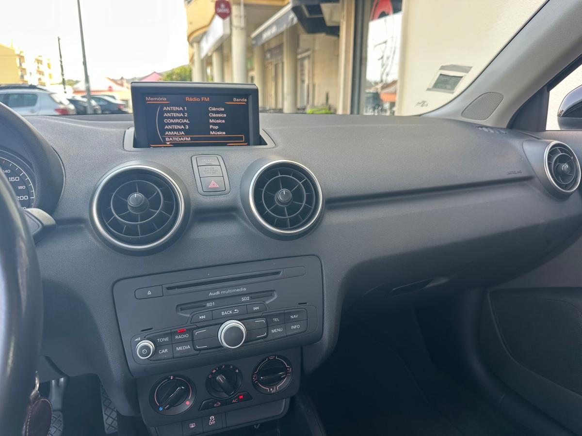 audi-a1-2011-diesel-1598cc