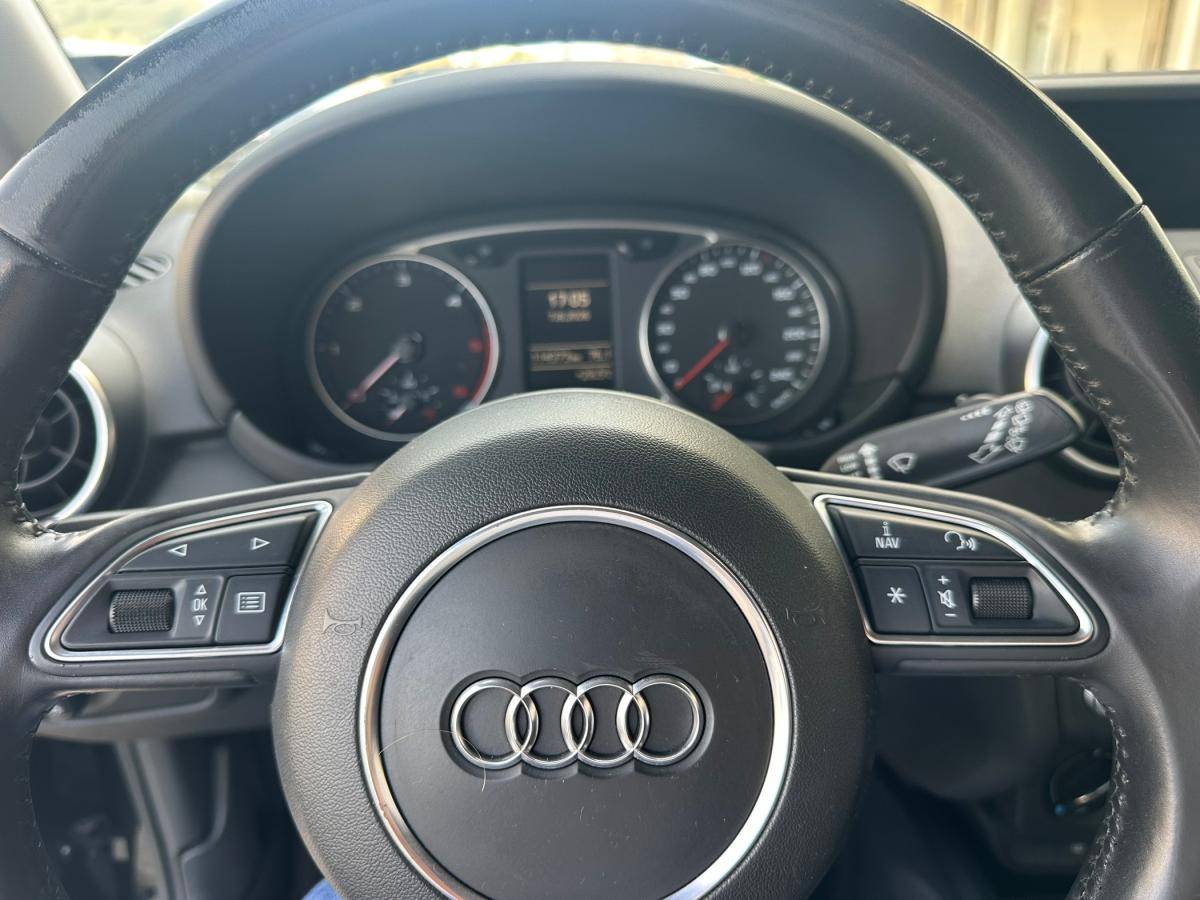 audi-a1-2011-diesel-1598cc
