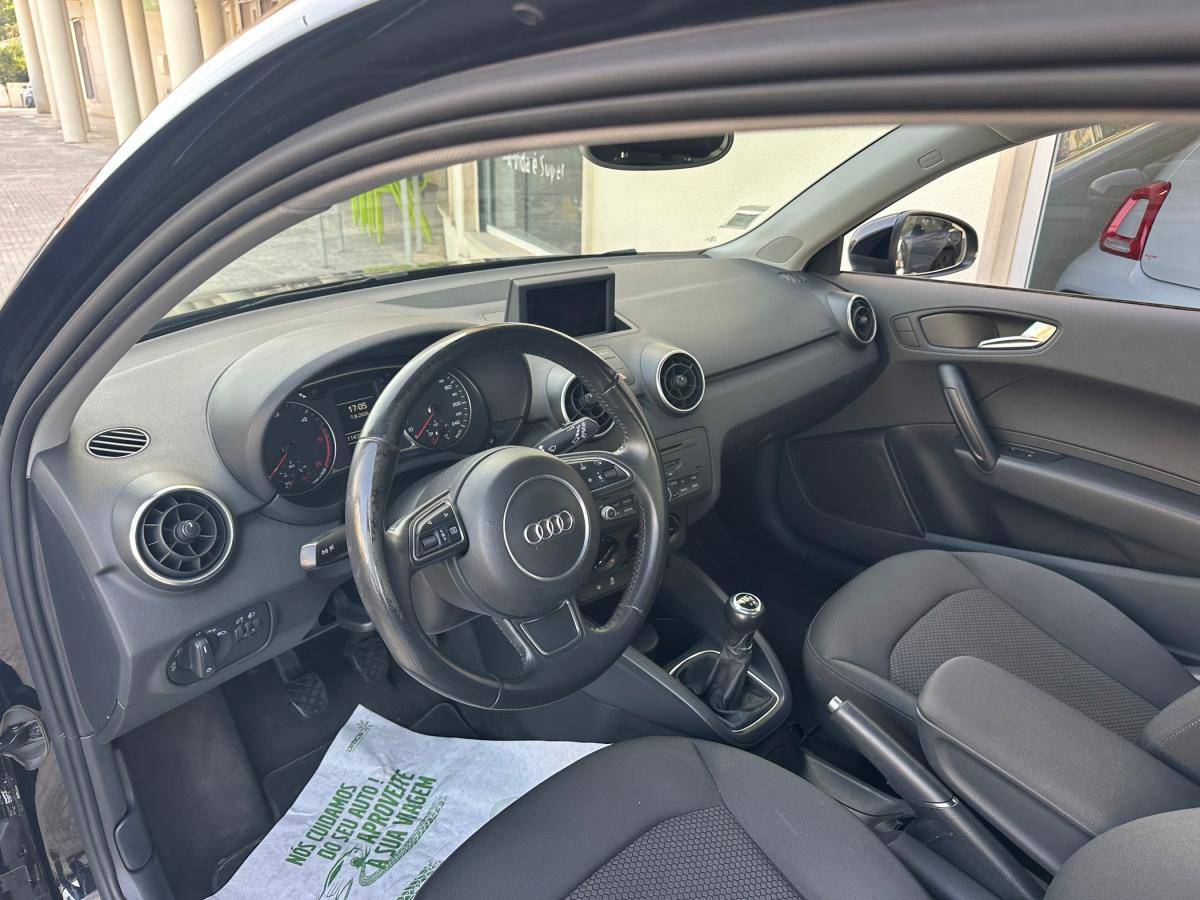 audi-a1-2011-diesel-1598cc