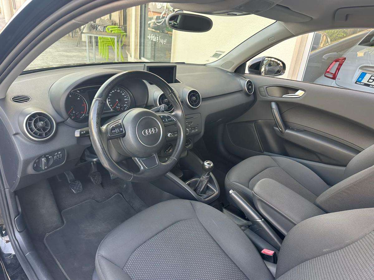 audi-a1-2011-diesel-1598cc