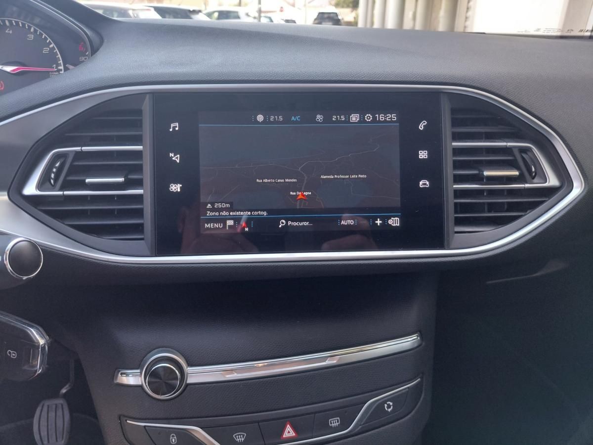 peugeot-308-sw-2021-gasolina-1199cc