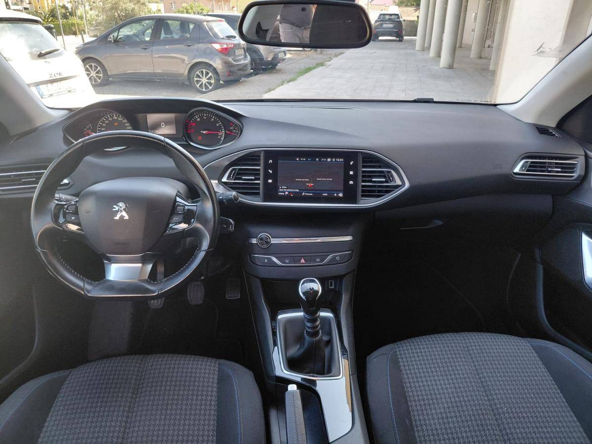 peugeot-308-sw-2021-gasolina-1199cc