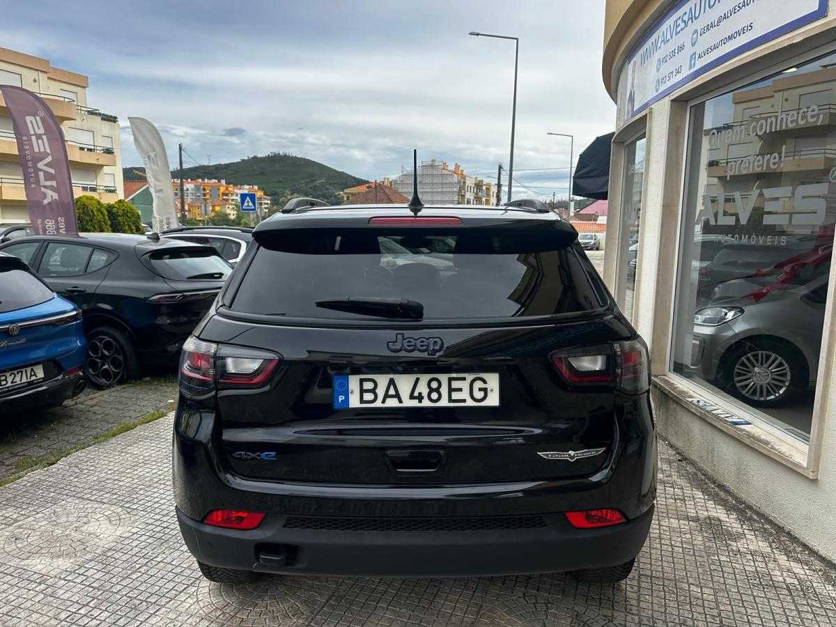 jeep-compass-2023-hibrido-a-gasolina-1332cc