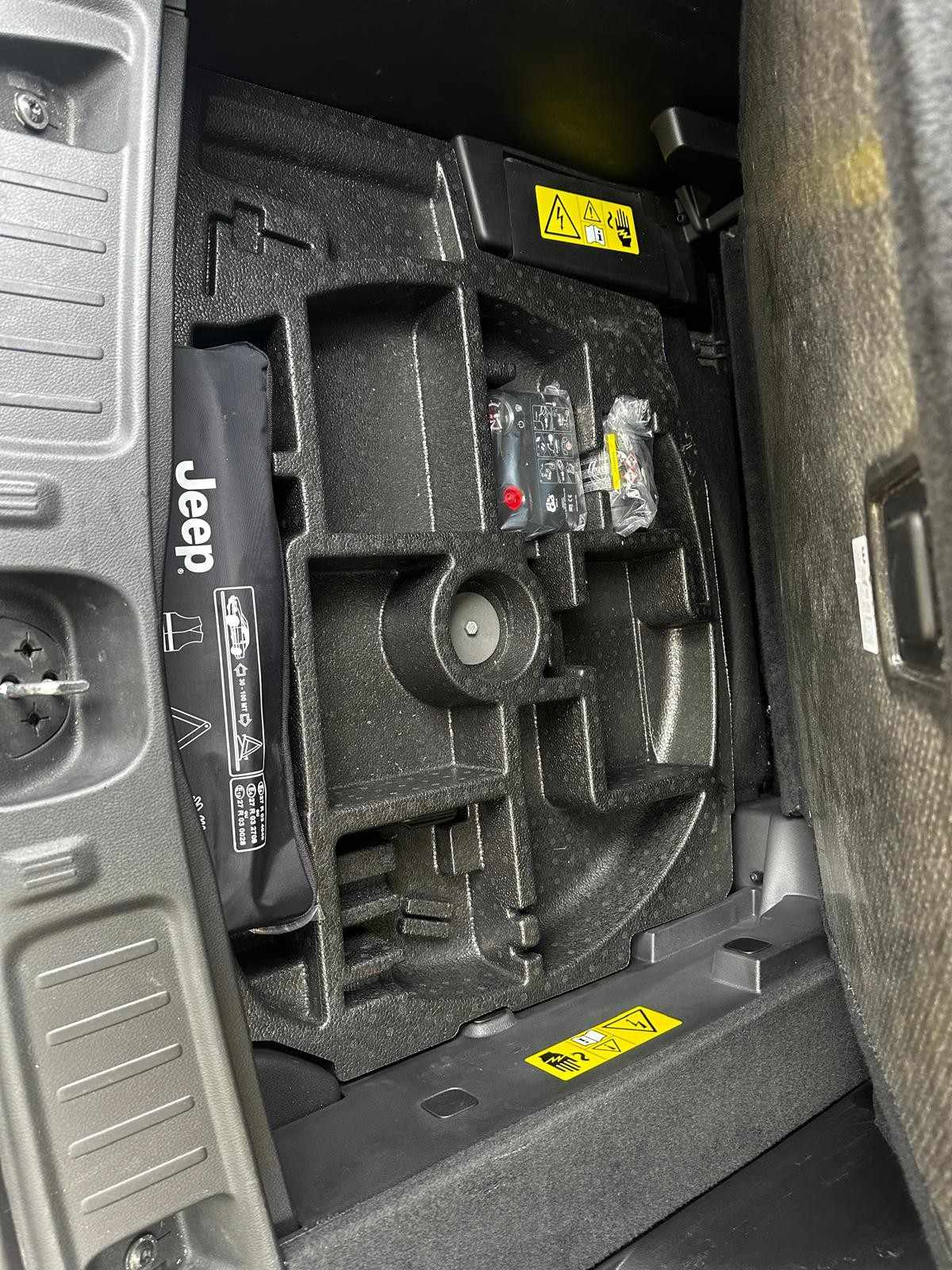 jeep-compass-2023-hibrido-a-gasolina-1332cc