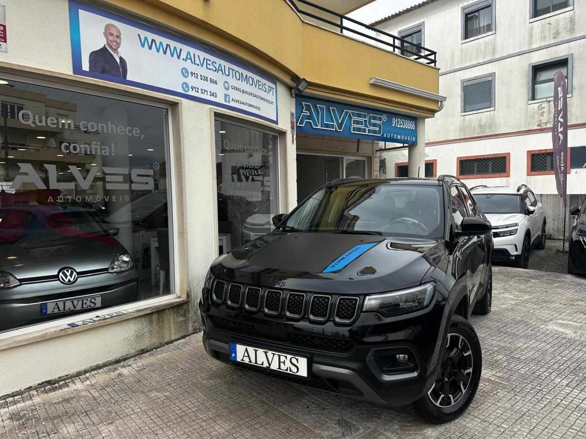 jeep-compass-2023-hibrido-a-gasolina-1332cc