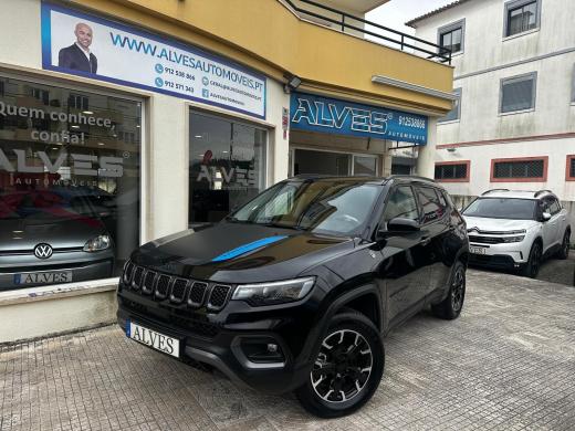 jeep-compass-2023-hibrido-a-gasolina-1332cc