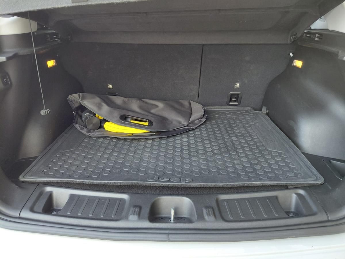 jeep-compass-2023-hibrido-a-gasolina-1332cc