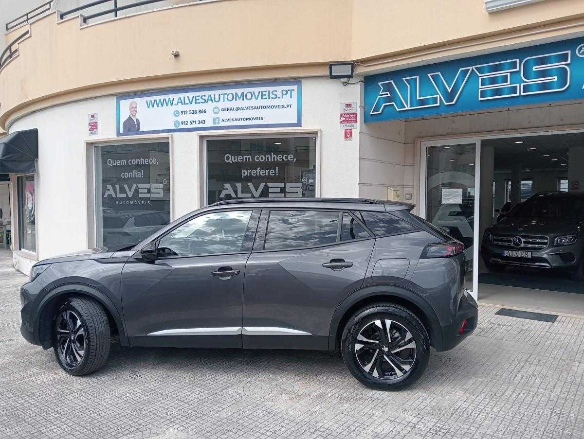 peugeot-2008-2023-gasolina-1199cc